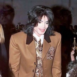 Meet your Posher, Aj